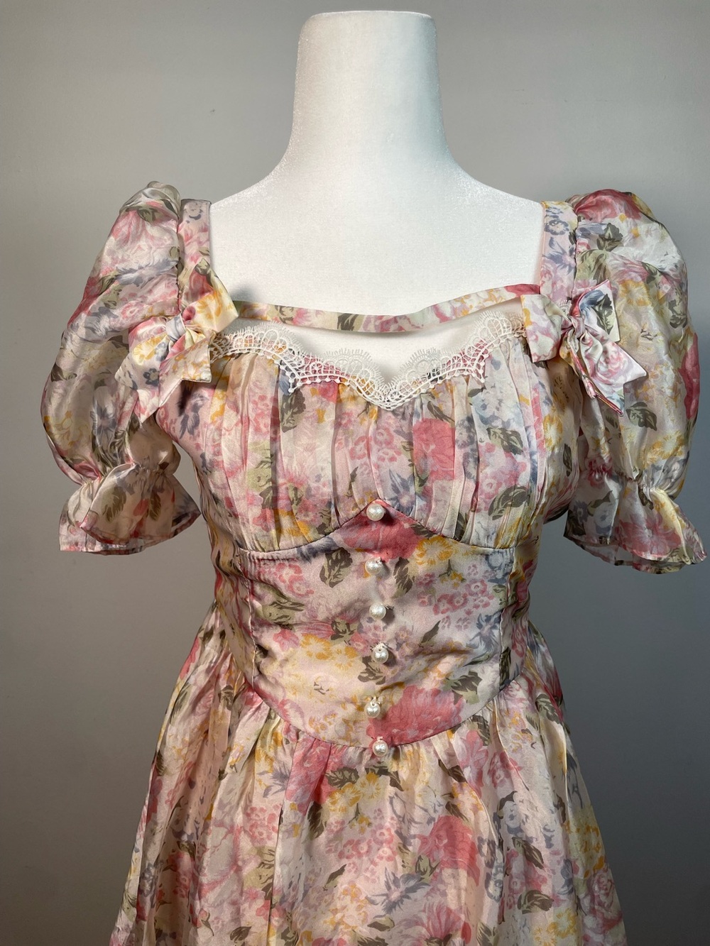 Floral Puff-Sleeve Mini Dress in Pink by Acaine